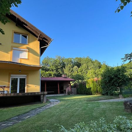 Holiday Homer Kuca Na Obali Vrbasa Banja Luka Exteriér fotografie