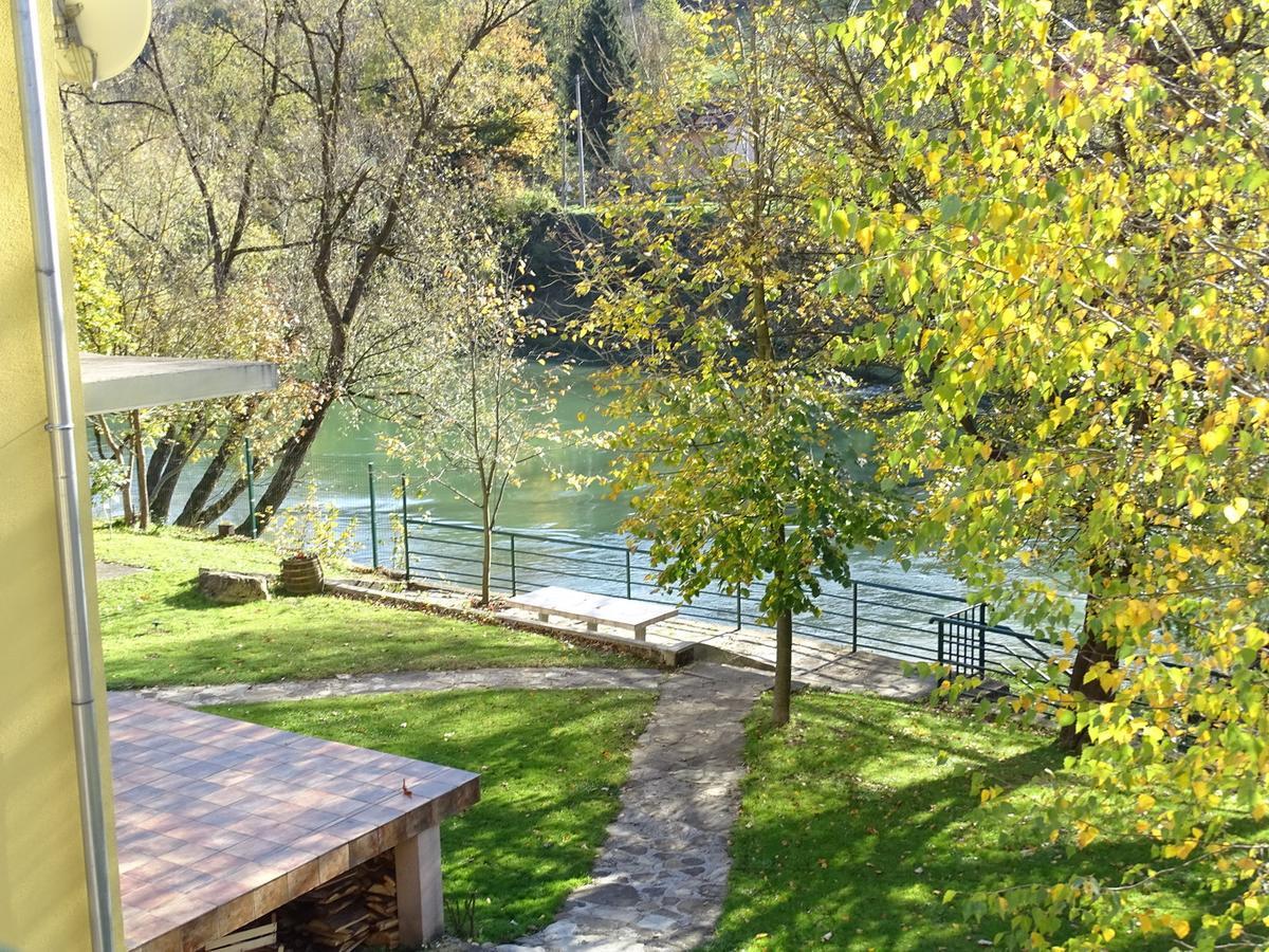 Holiday Homer Kuca Na Obali Vrbasa Banja Luka Exteriér fotografie